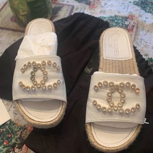 Chanel slides